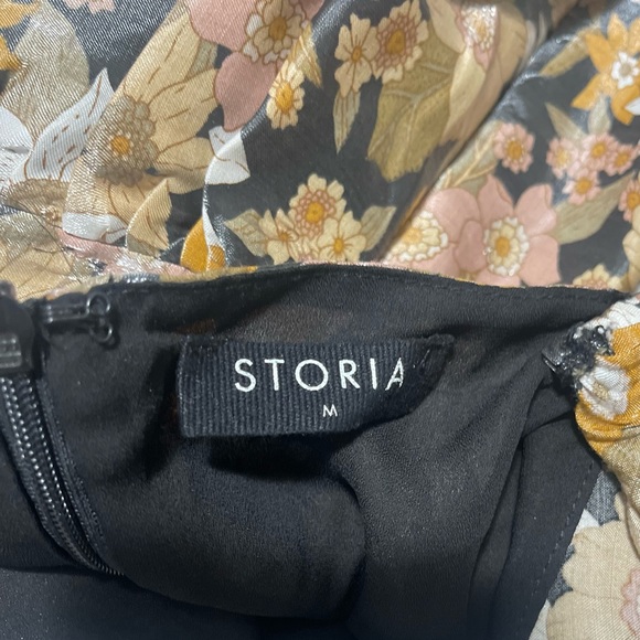 Party dress - Picture 2 of 2